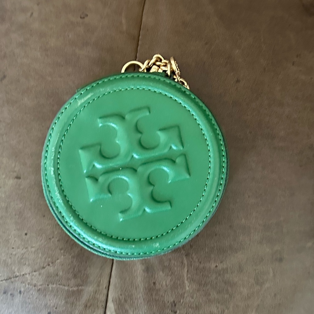 Tory Burch Soft Fleming Hanging Coin Pouch in Green GUC